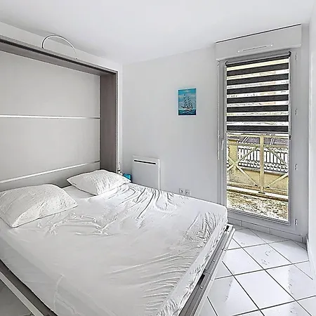 Apartamento Deux Pieces Proche De La Avec Parking Privatif - Fr-1-465-131 Cabourg