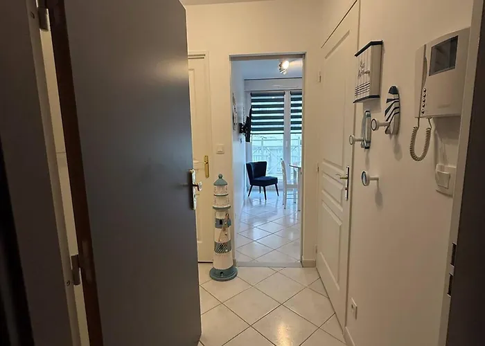 Deux Pieces Proche De La Avec Parking Privatif - Fr-1-465-131 Apartment